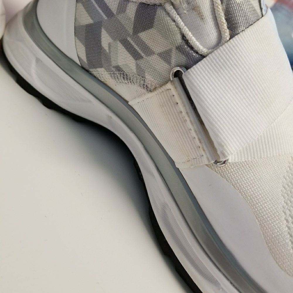 TIEM Spin/Cycling shoes 6US with SPD clips